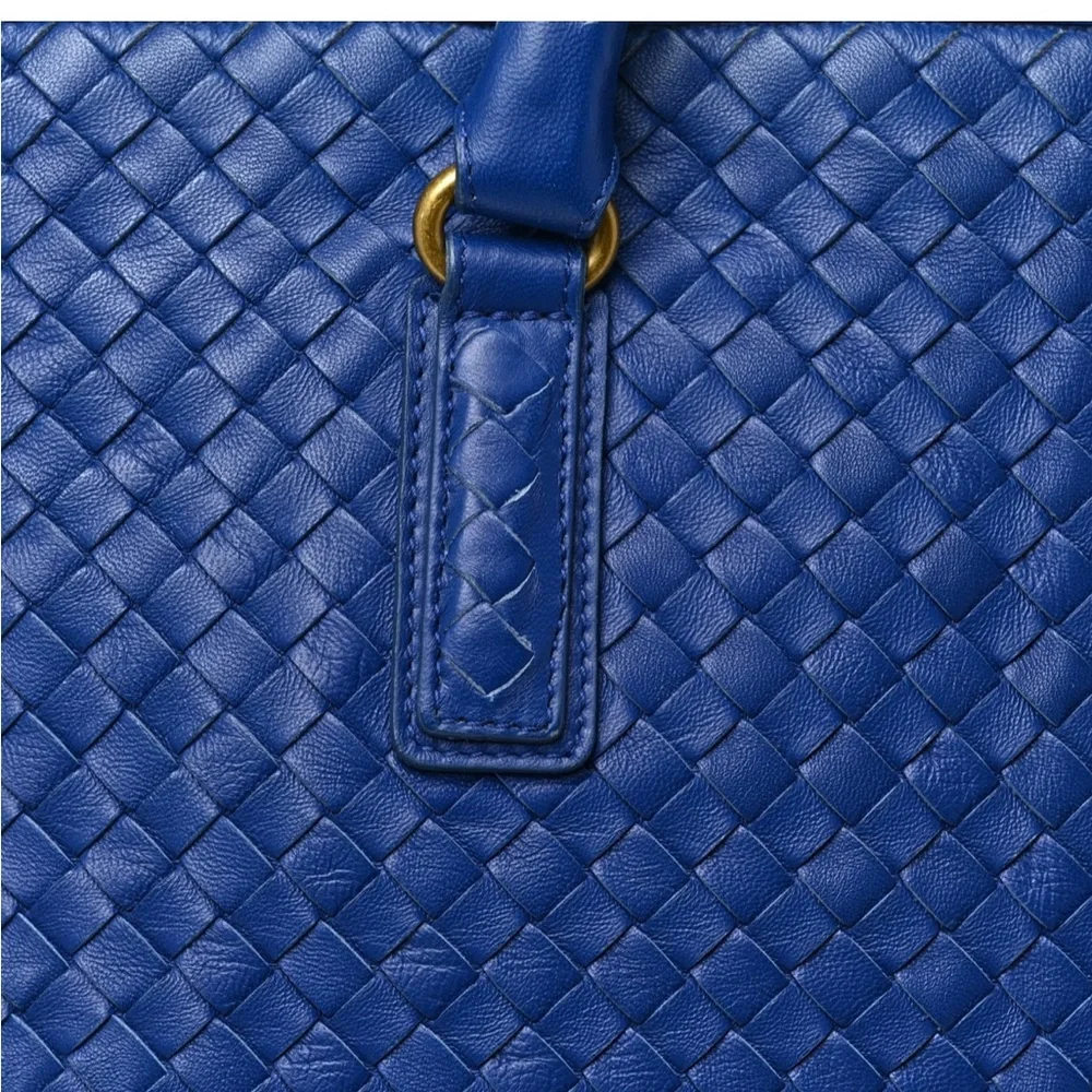 Bottega veneta Intrecciato convertible tote in cobalt blue - Picture 5 of 10